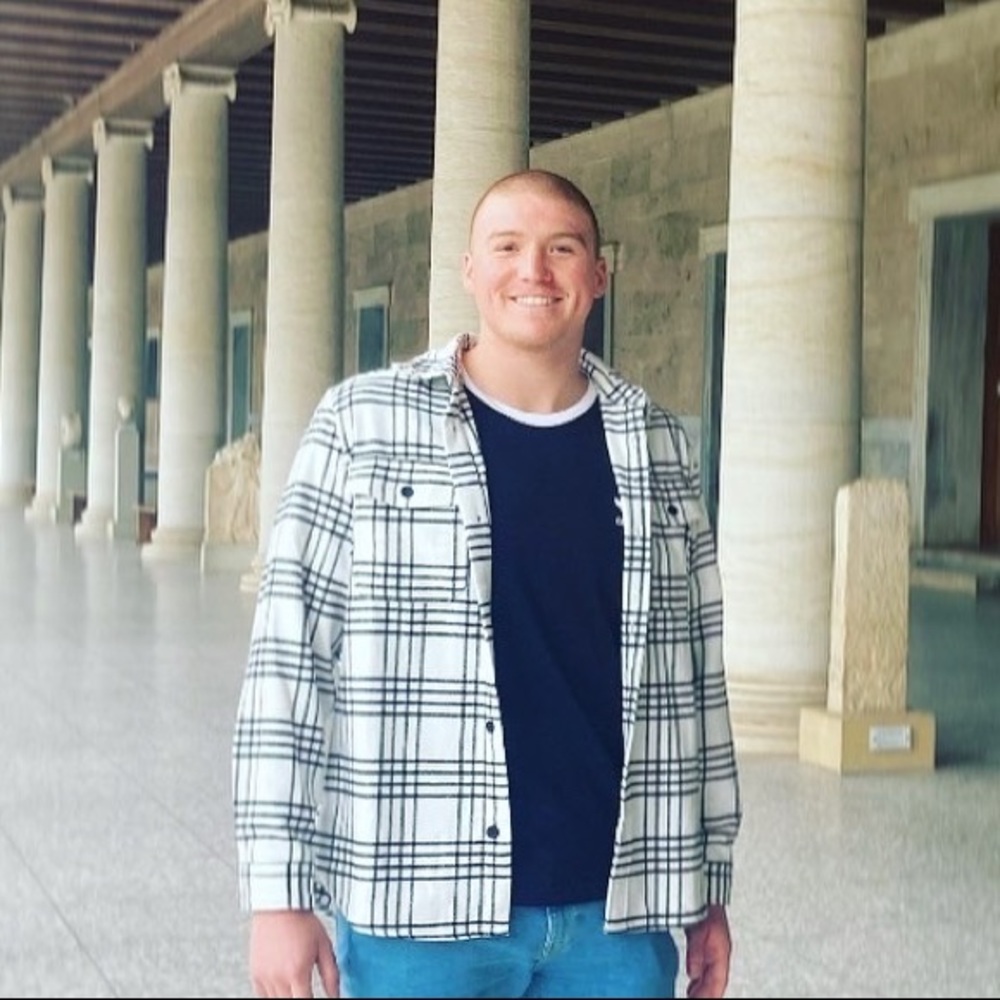 Meet your Posher, Luis